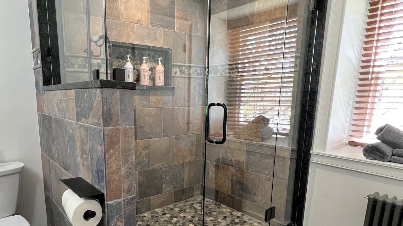Photo of Bathroom in Delta