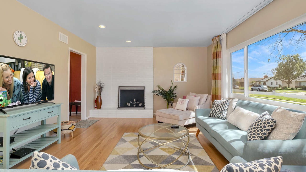 Photo of Livingroom in Ontario
