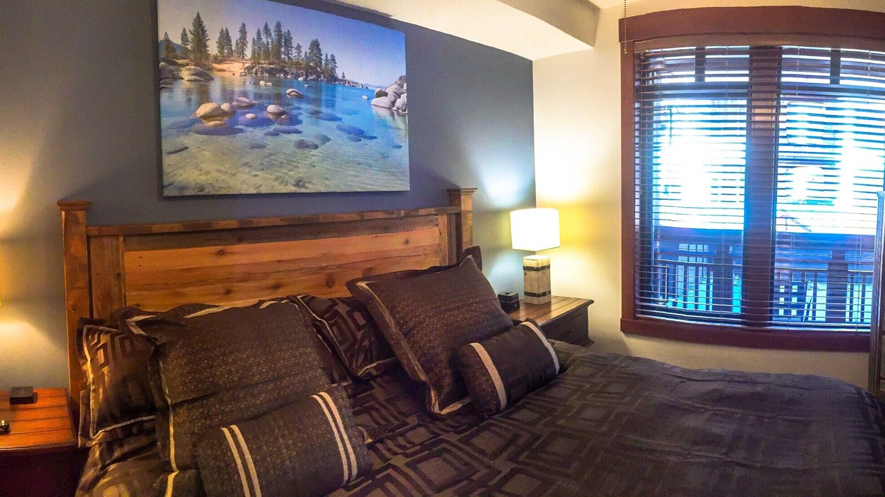 Photo of Bedroom in Mammoth Lakes