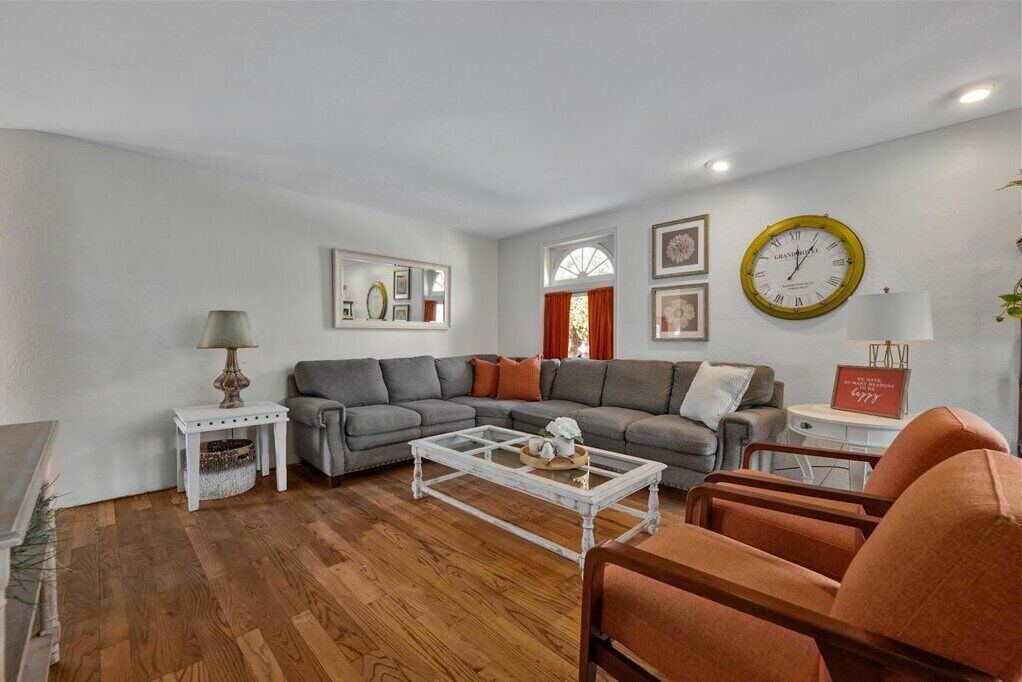 Photo of Livingroom in Orchard North
