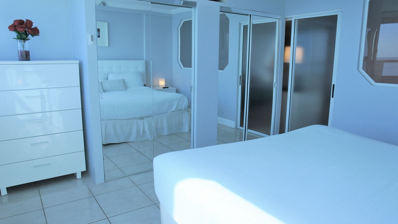Photo of Bedroom in Mid Beach