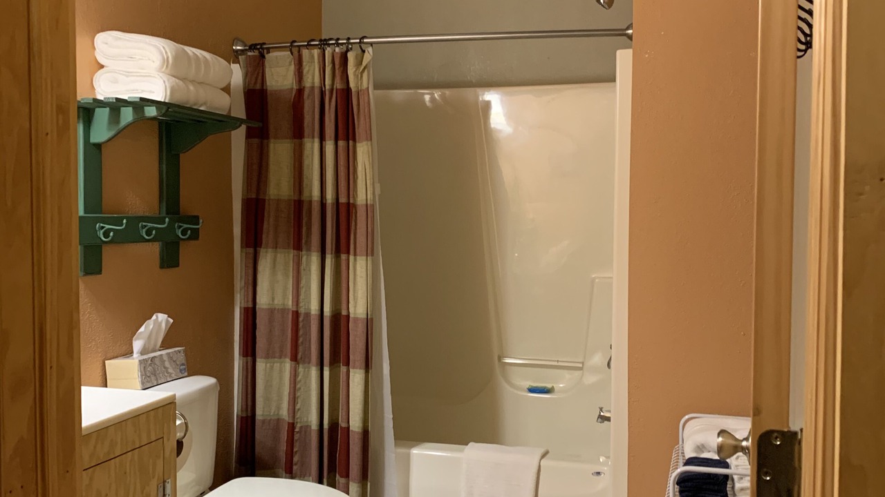 Photo of Bathroom in Goreville