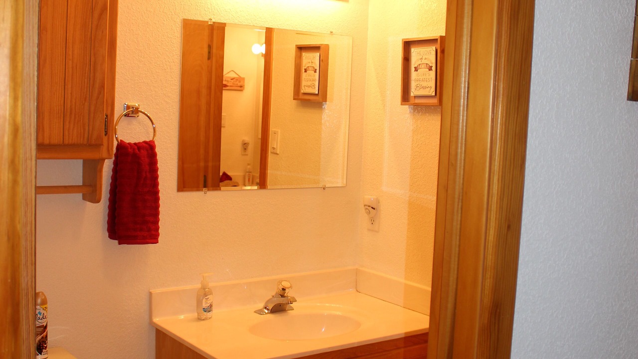 Photo of Bathroom in Cloudcroft