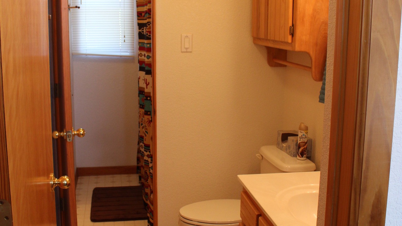 Photo of Bathroom in Cloudcroft