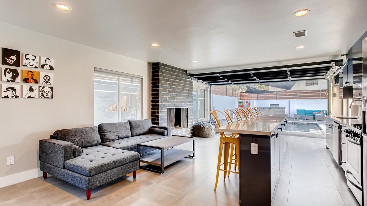 Photo of Livingroom in Old Town