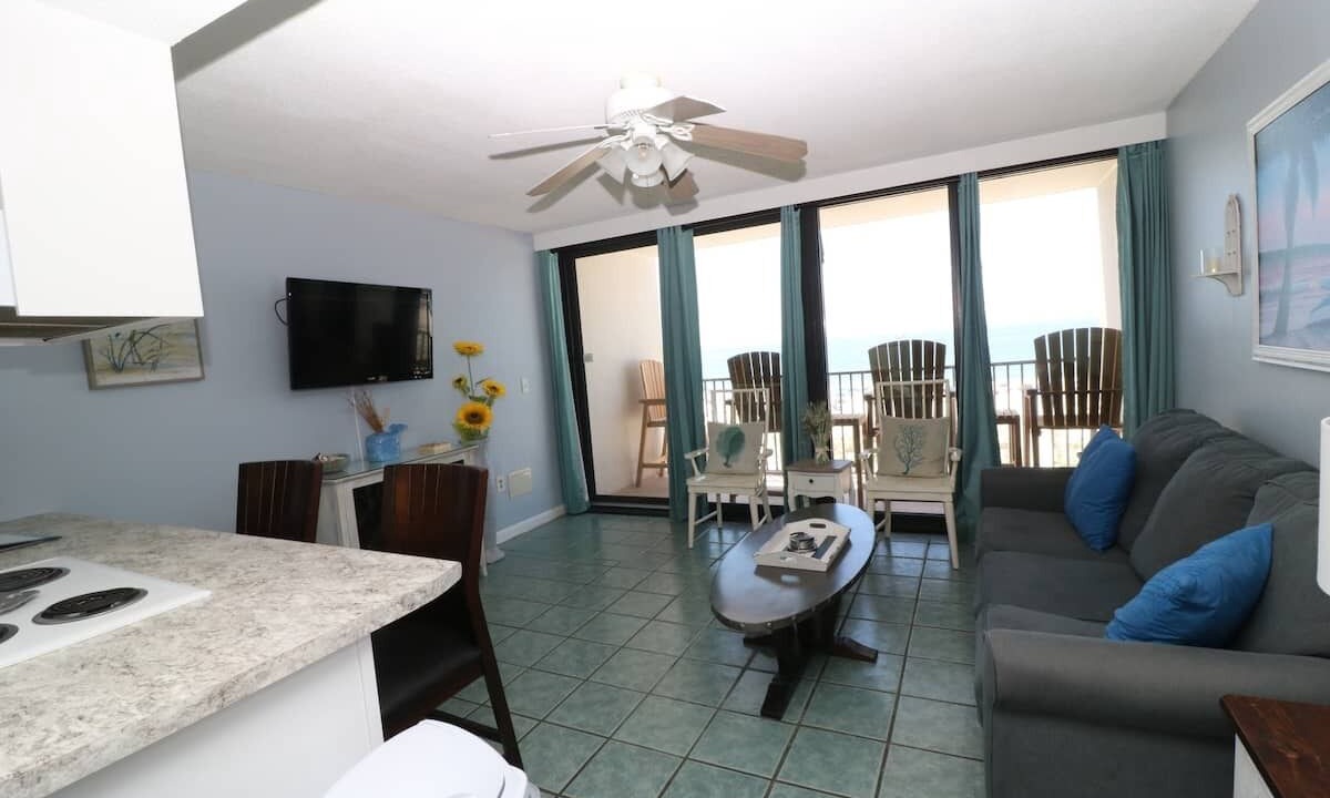 Photo of Livingroom in Ono Island