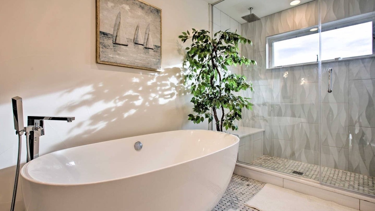 Photo of Bathroom in Englewood
