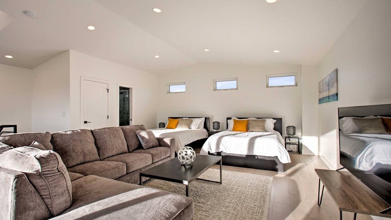 Photo of Bedroom in Englewood