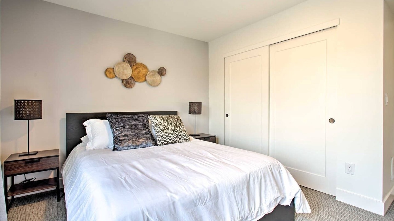Photo of Bedroom in Englewood