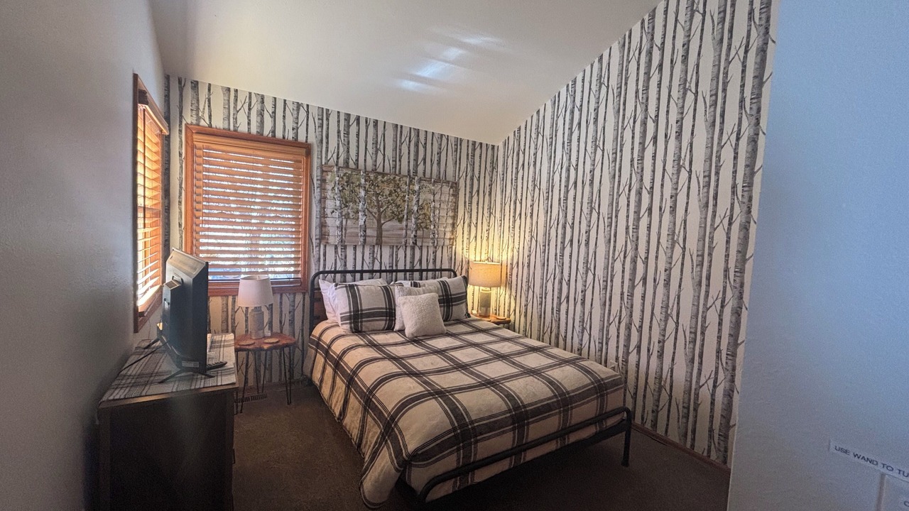 Photo of Bedroom in West Colorado Springs