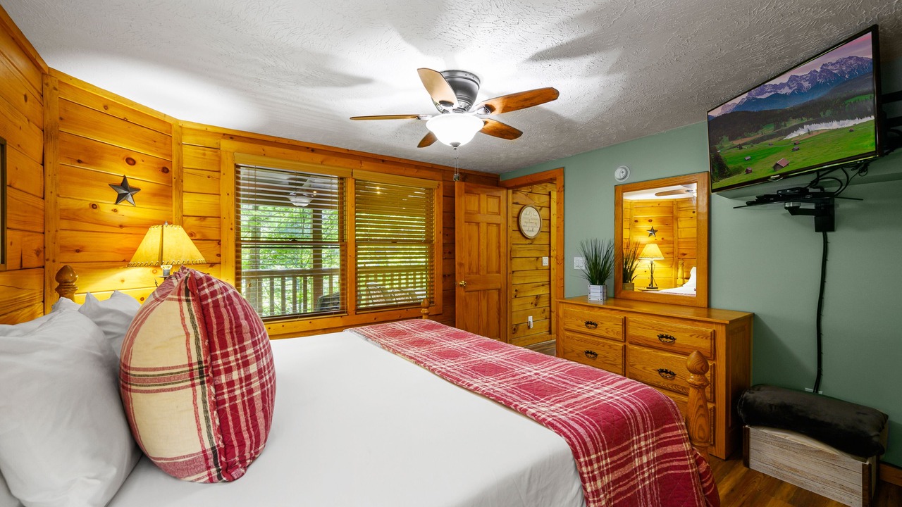 Photo of Bedroom in Black Bear Falls