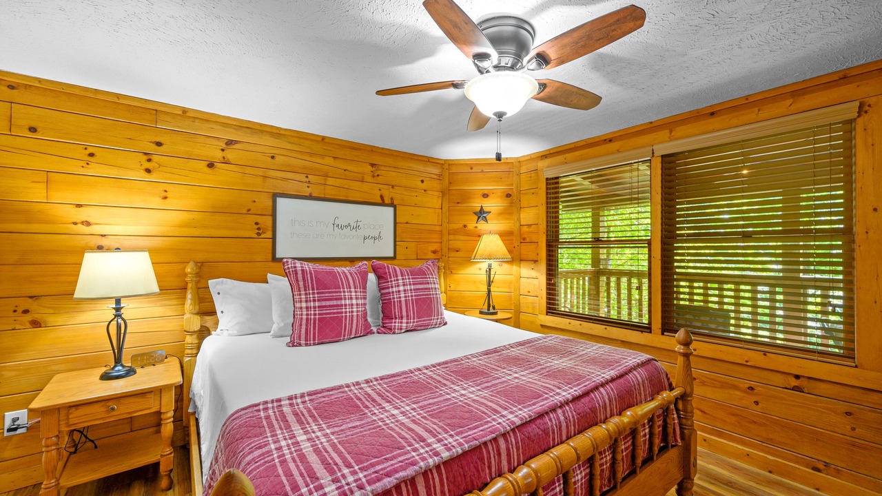 Photo of Bedroom in Black Bear Falls