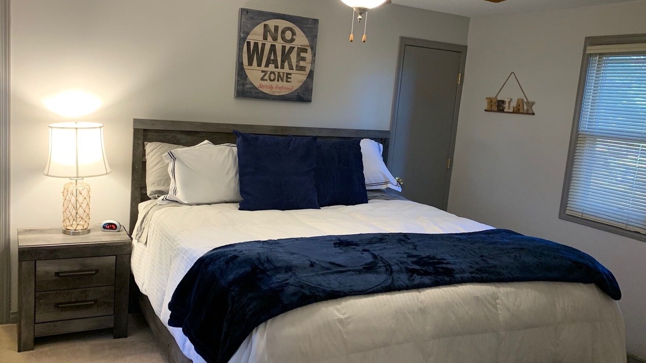 Photo of Bedroom in Minocqua