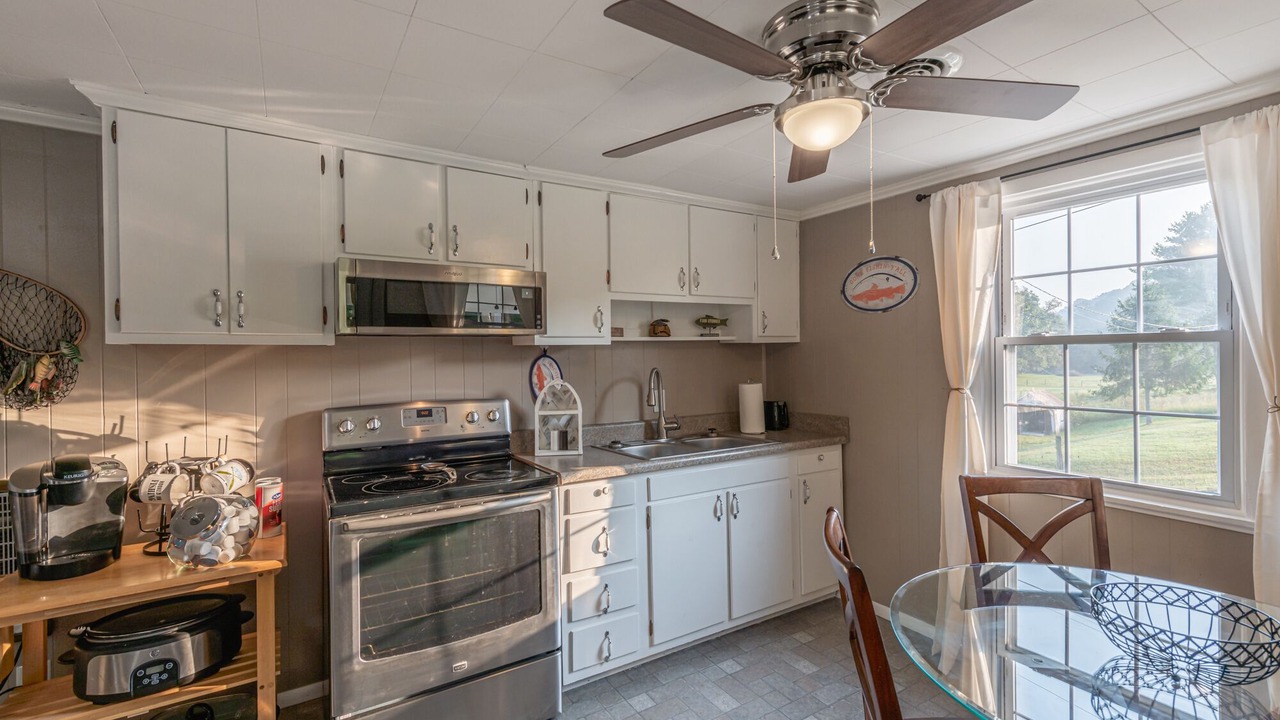 Photo of Kitchen in Bluff City