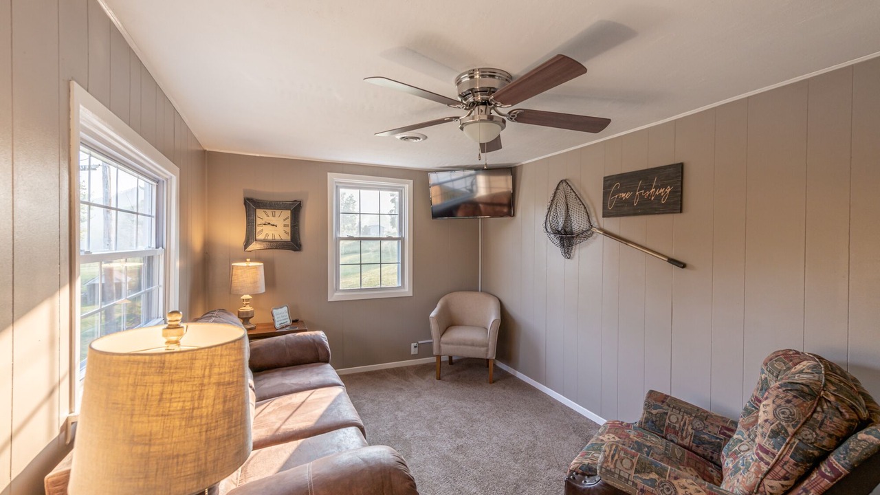 Photo of Livingroom in Bluff City