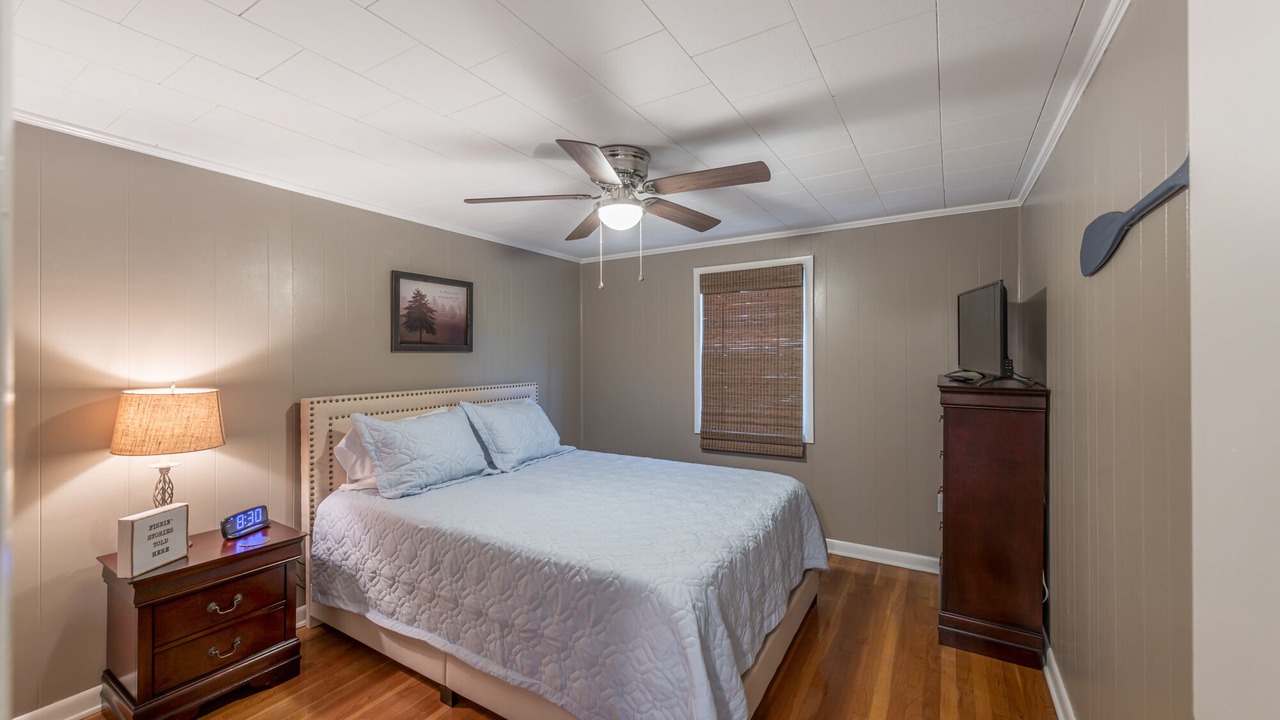 Photo of Bedroom in Bluff City