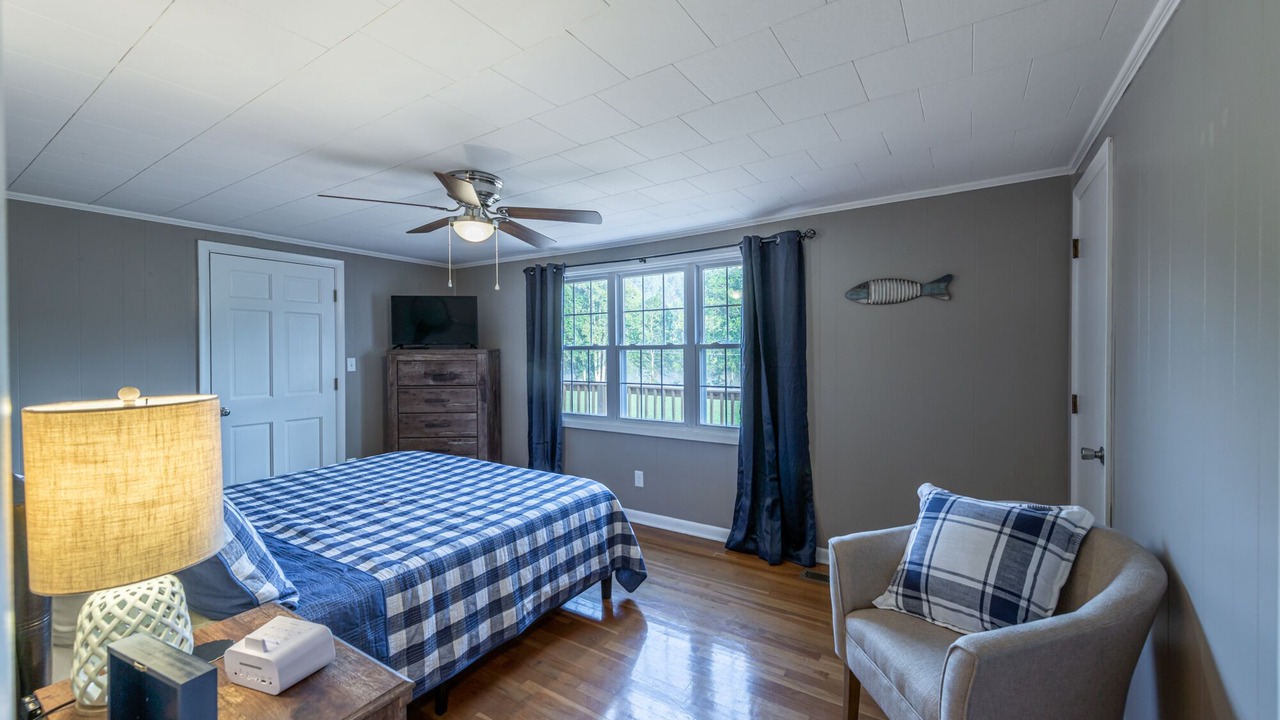 Photo of Bedroom in Bluff City