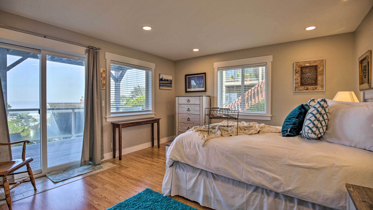 Photo of Bedroom in Lincoln City