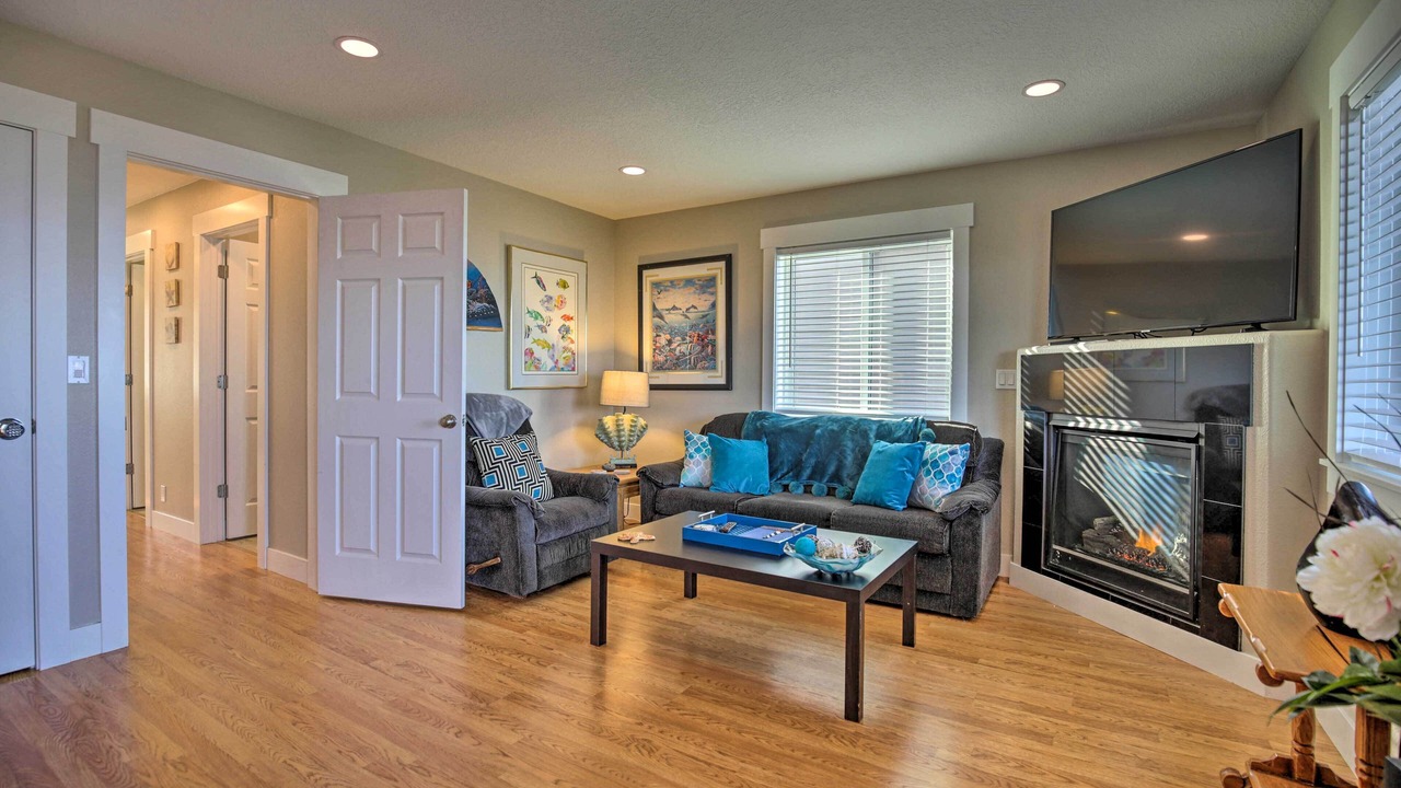 Photo of Livingroom in Lincoln City