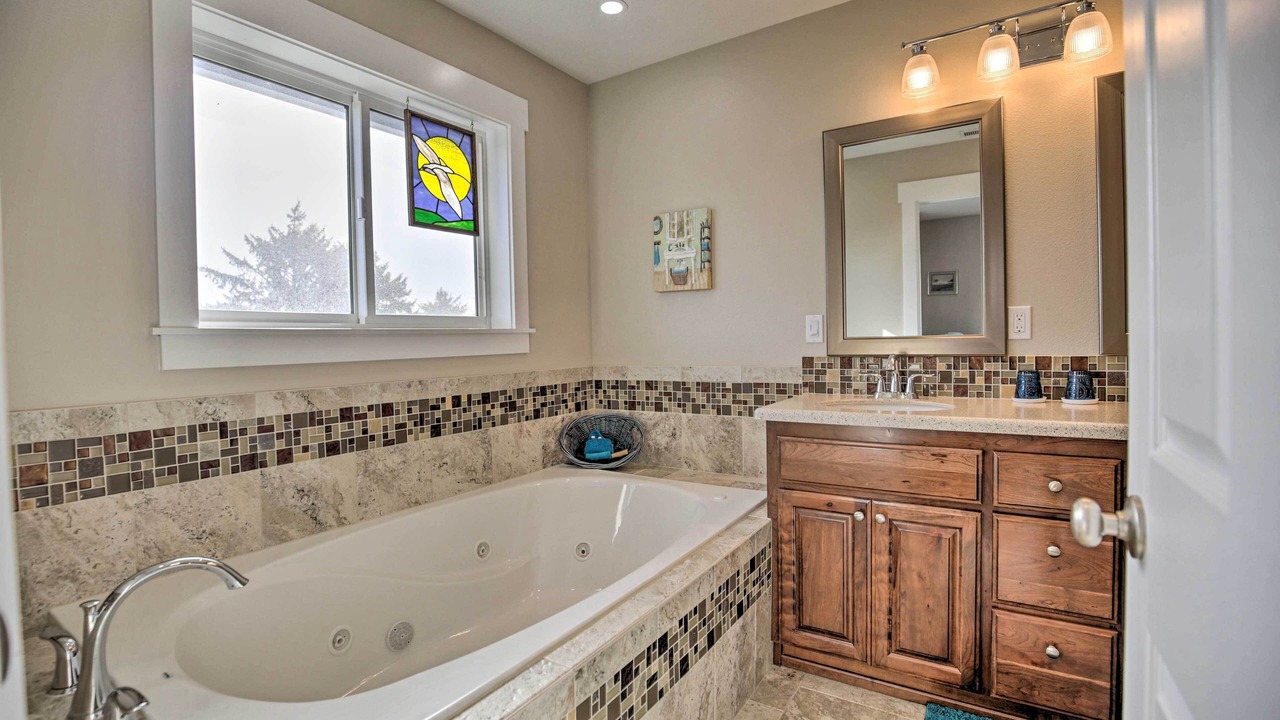 Photo of Bathroom in Lincoln City