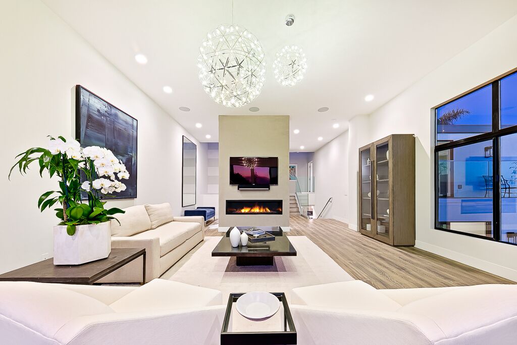Photo of Livingroom in Cardiff-by-the-Sea
