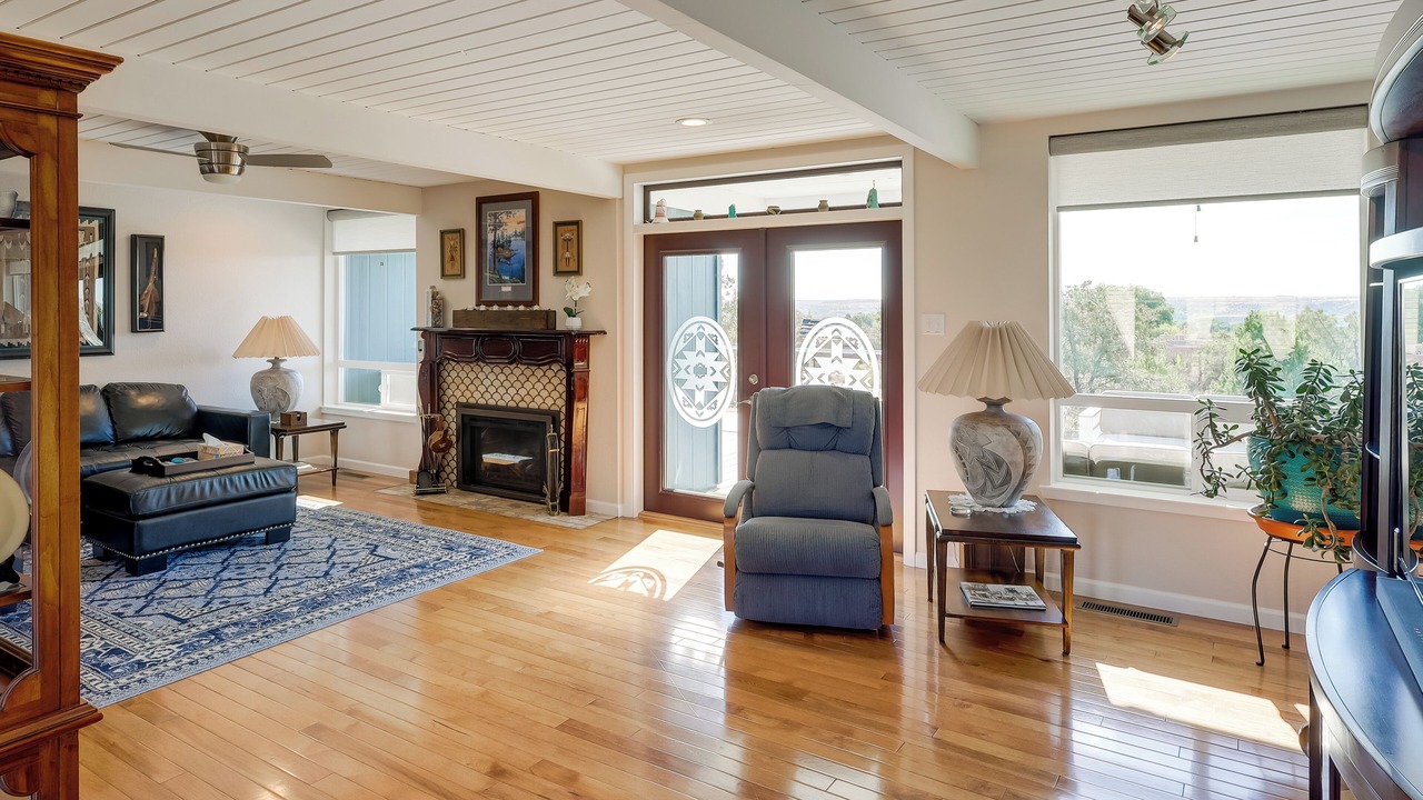 Photo of Livingroom in Farmington