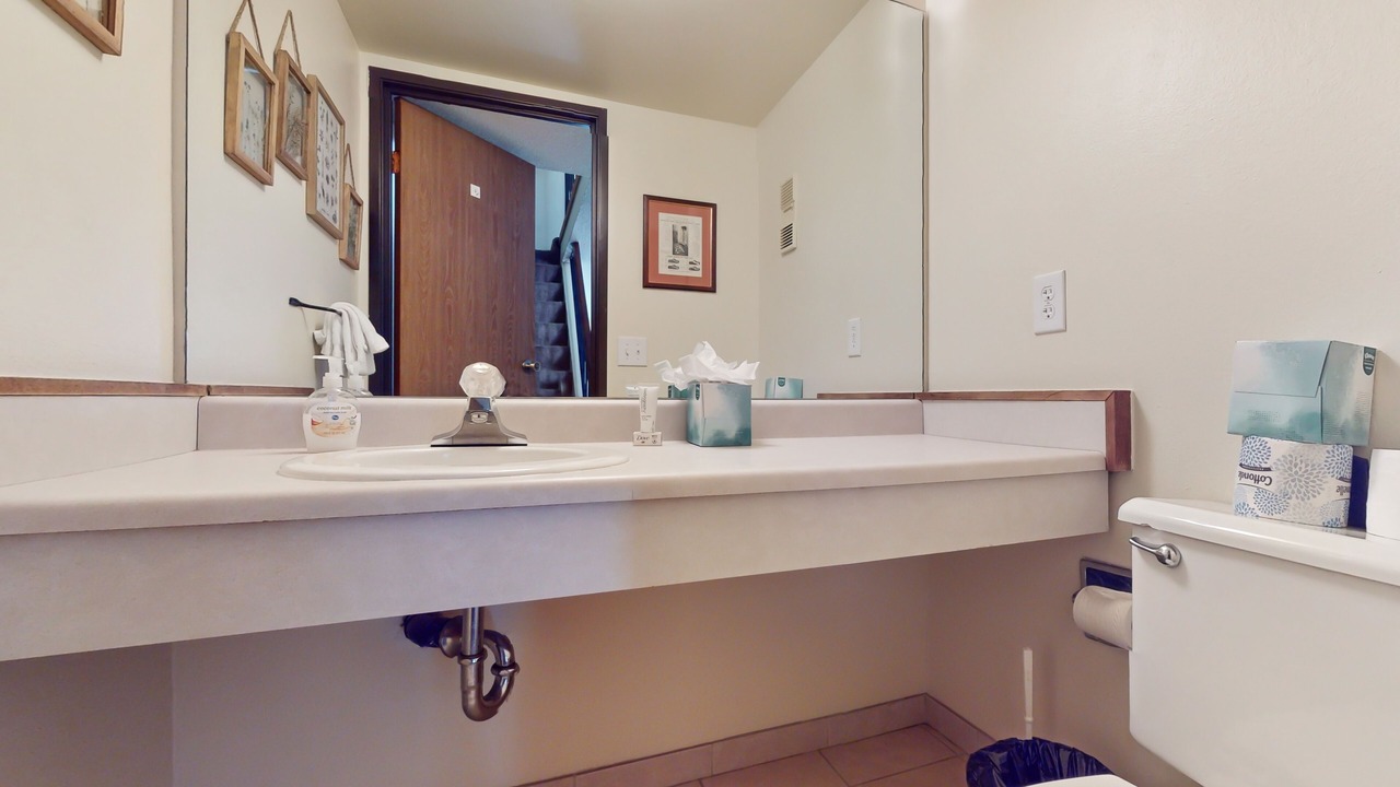 Photo of Bathroom in Peak 9