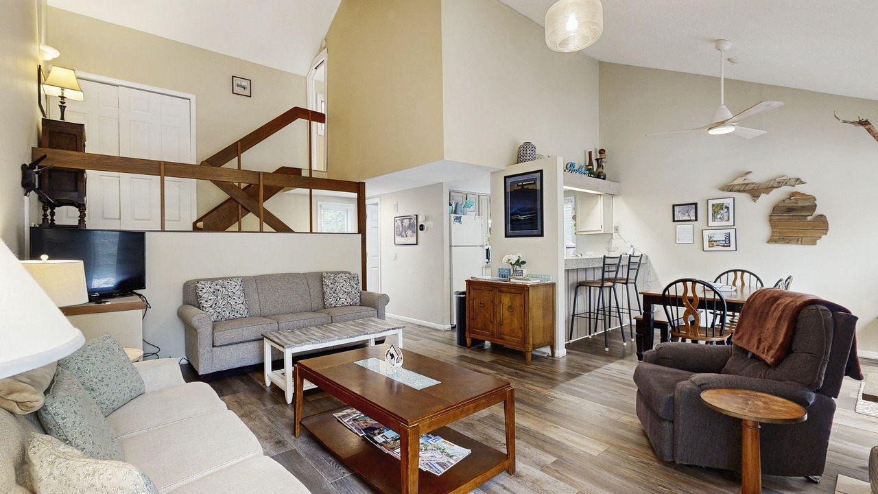 Photo of Livingroom in Harbor Springs
