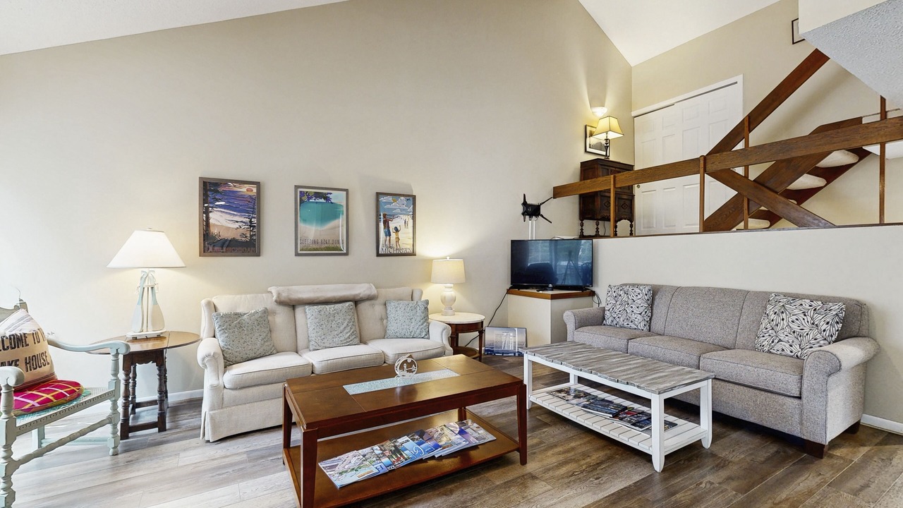 Photo of Livingroom in Harbor Springs