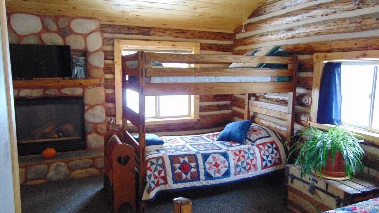 Photo of Bedroom in Divide