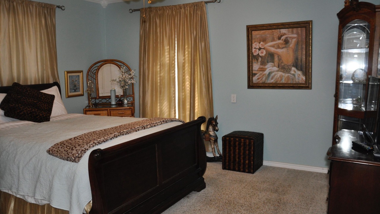 Photo of Bedroom in Bay Area