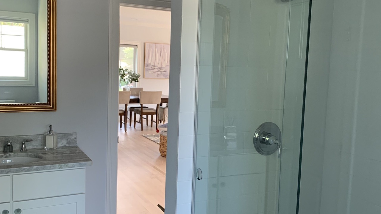 Photo of Bathroom in Bonnet Shores