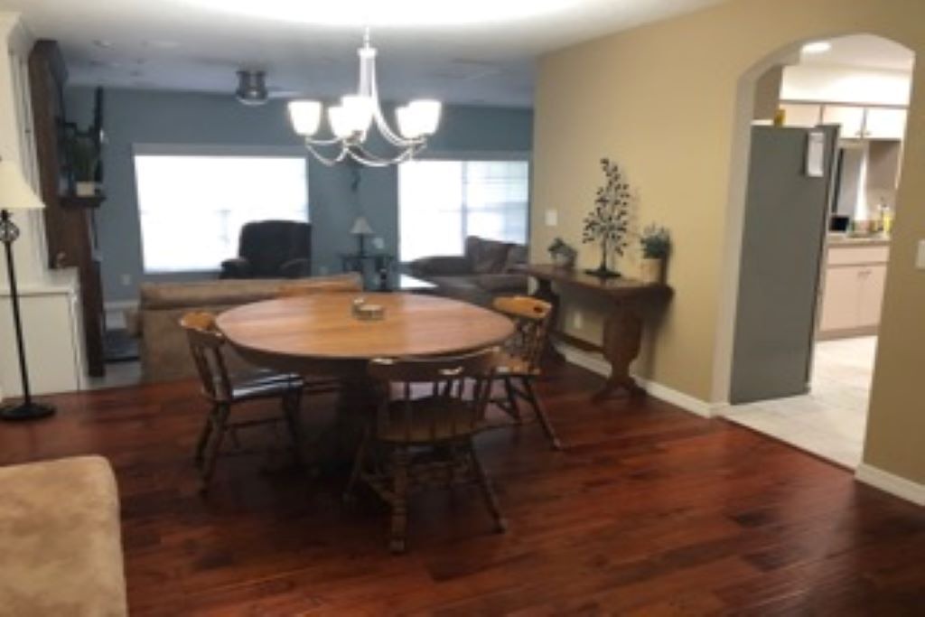 Photo of Livingroom in Cypress Gardens