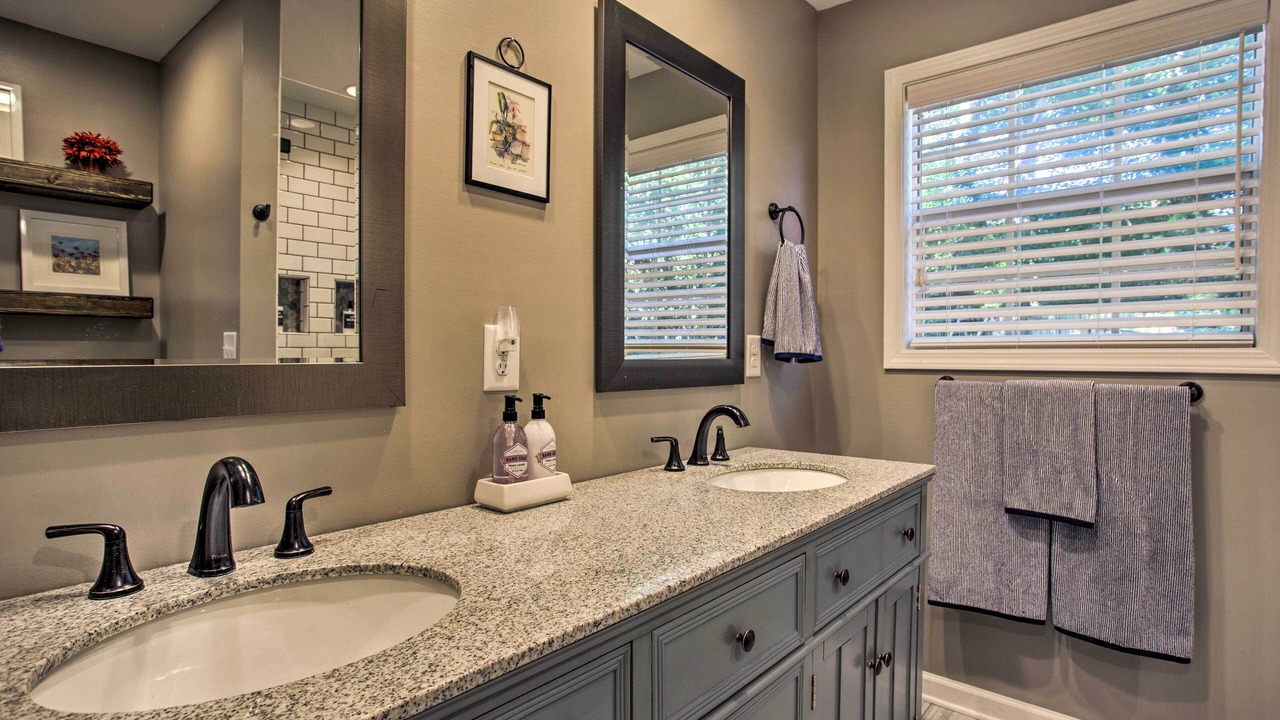 Photo of Bathroom in Clemson