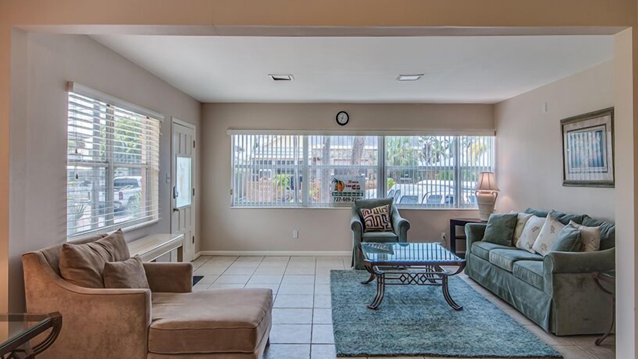 Photo of Livingroom in Bay Esplanade