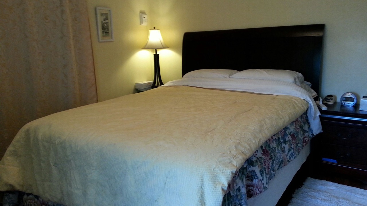 Photo of Bedroom in Mid City