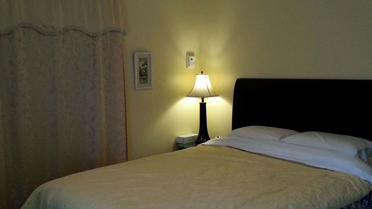 Photo of Bedroom in Mid City