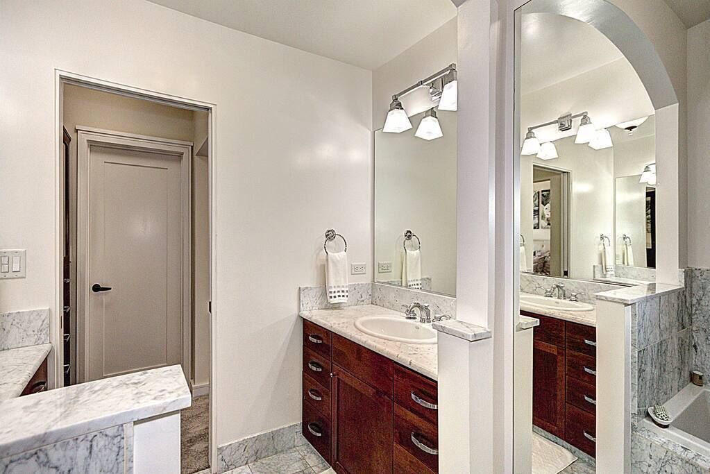 Photo of Bathroom in The Villas