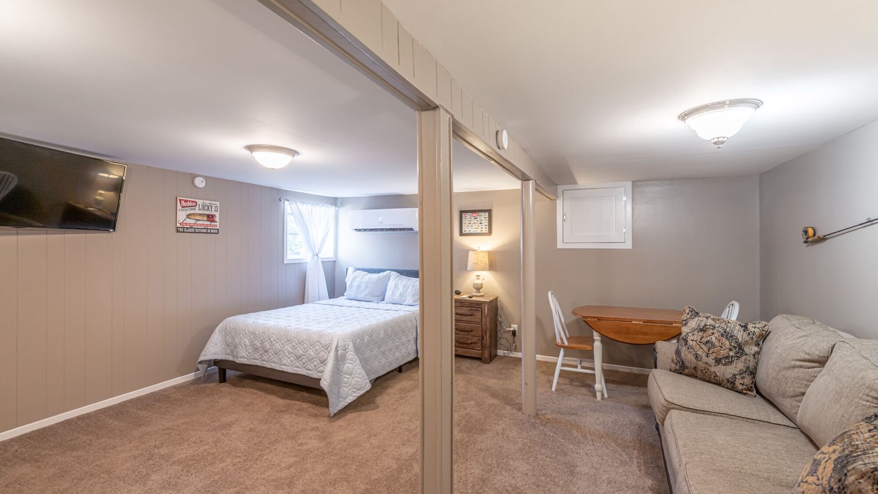 Photo of Bedroom in Bluff City