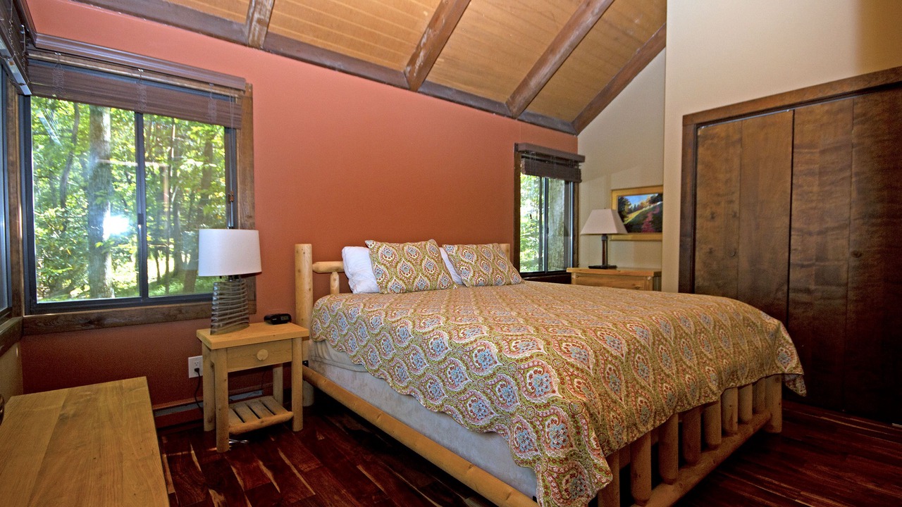 Photo of Bedroom in Treeloft