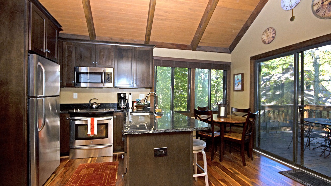 Photo of Kitchen in Treeloft