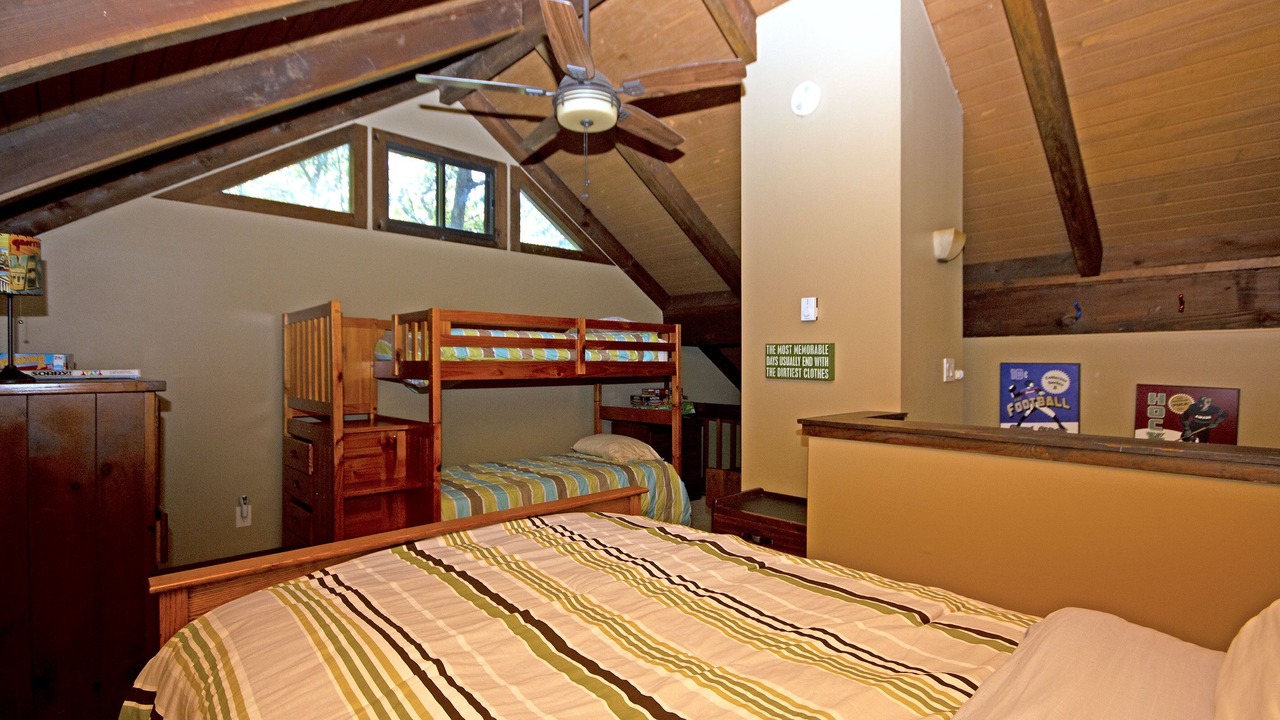 Photo of Bedroom in Treeloft