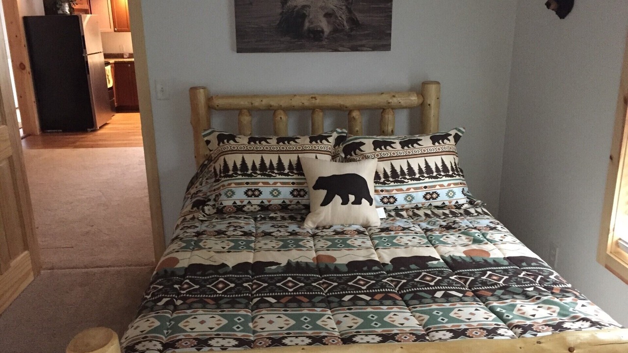 Photo of Bedroom in Minocqua