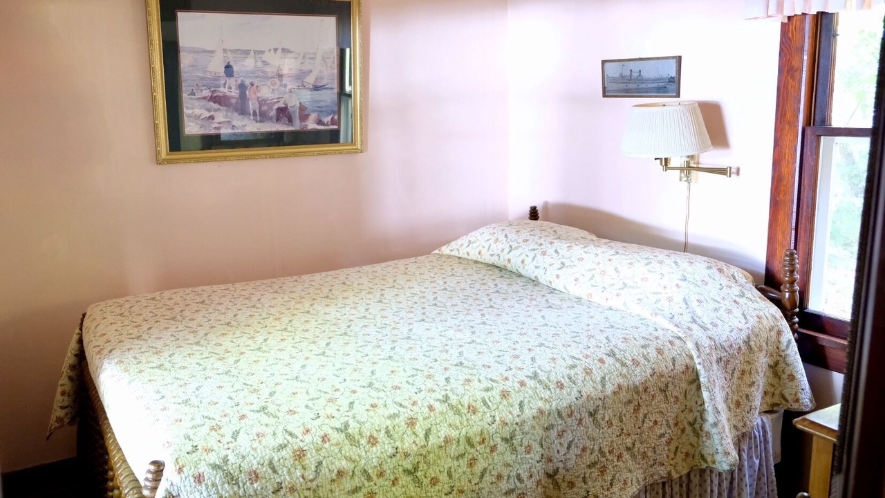 Photo of Bedroom in Idlewild