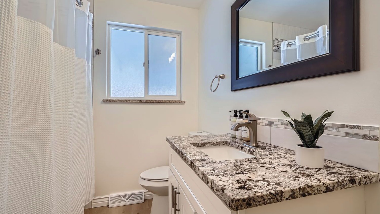 Photo of Bathroom in Scenic Heights