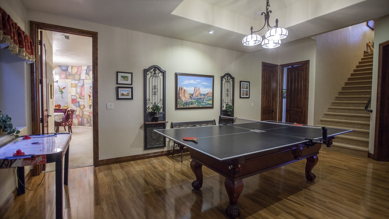 Photo of Bedroom in Mountain Shadows