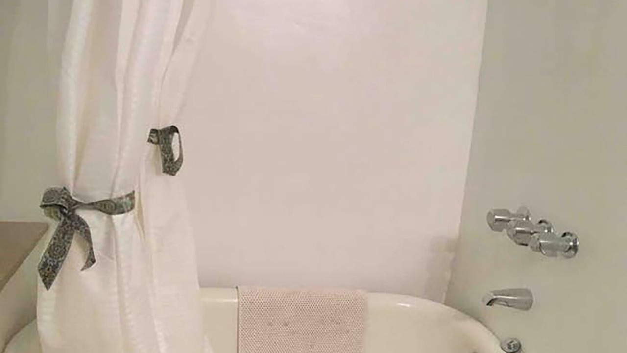 Photo of Bathroom in Dexter