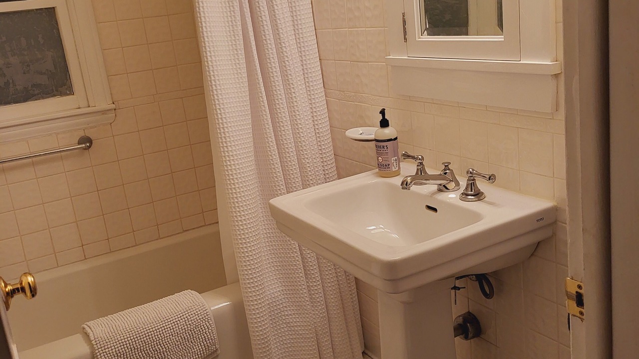 Photo of Bathroom in Dexter