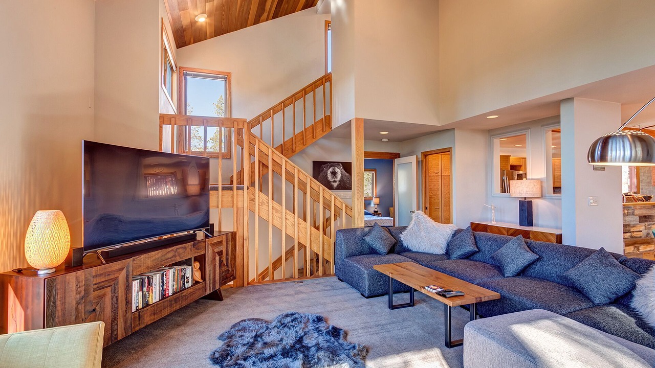 Photo of Livingroom in Forest Hills