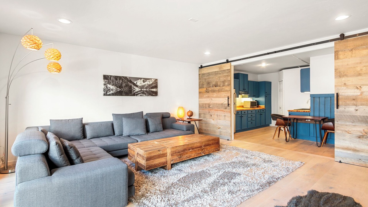 Photo of Bedroom in Forest Hills